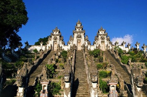 Siddhartha Bali Tours Pura Lempuyang